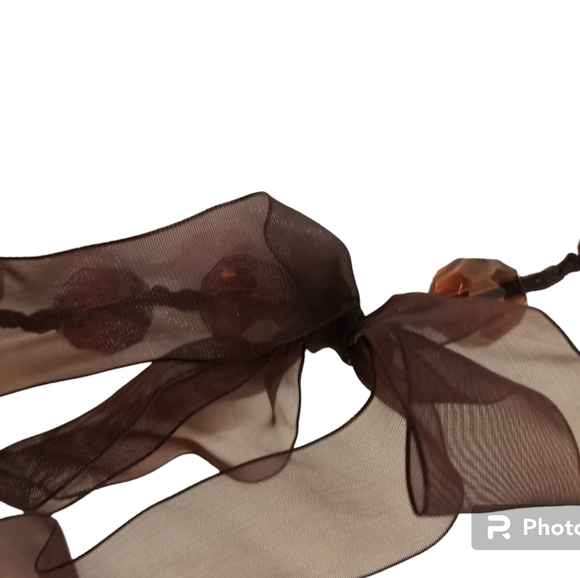 VINTAGE AMBER COLORED RIBBON NECKLACE WITH FACETED ACRYLIC BEADS - Picture 4 of 5